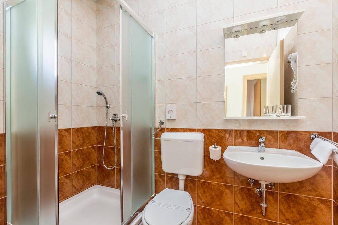 Apartments Mirica 2 บัชกา ภายนอก รูปภาพ